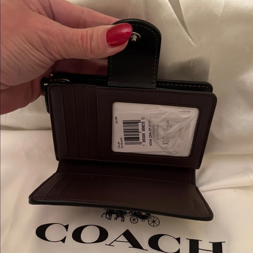 🖤🩶Coach NWT Medium Corner Zip Wallet With Silver‎ Sparkling Butterfly Print - Picture 8 of 8